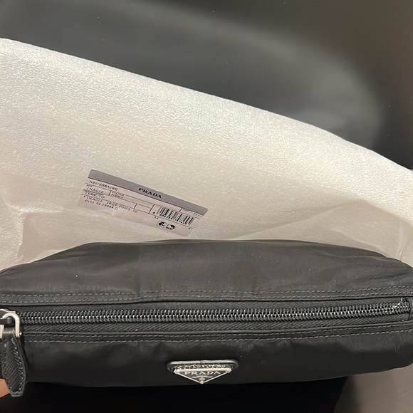 Prada Re-Nylon makeup/ bathroom bag. Brand new. Proof of receipt available. - Picture 3 of 4